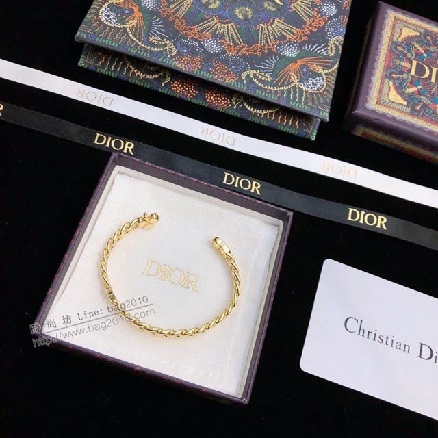 Dior飾品 迪奧經典熱銷款字母開口手鐲手環  zgd1412